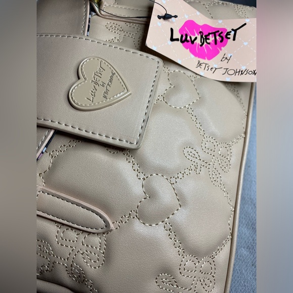Betsey Johnson Satchel with Crossbody Strap Sand Color NWT - Picture 2 of 8